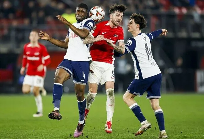 Soi kèo chuẩn xác Tottenham vs AZ Alkmaar, 03h00 14/03/2025 1 Màn so tài Tottenham vs AZ Alkmaar